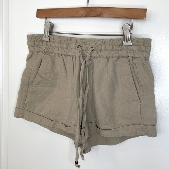 Love Tree Pants - SOLD ❤️ LOVE TREE | Women’s Tan LOVE TREE Tie Drawstring Shorts Size Small